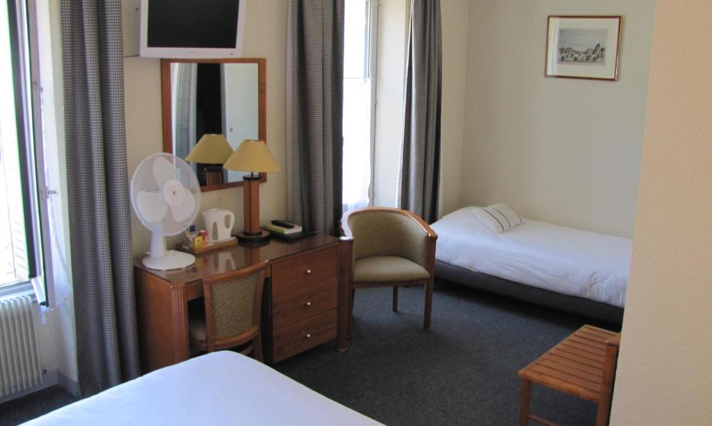 Фото Logis Hotel du Cerf