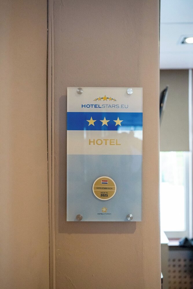 Фото Hotel Aadam Wilhelmina