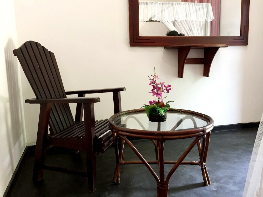 Фото Damith Tourist Inn