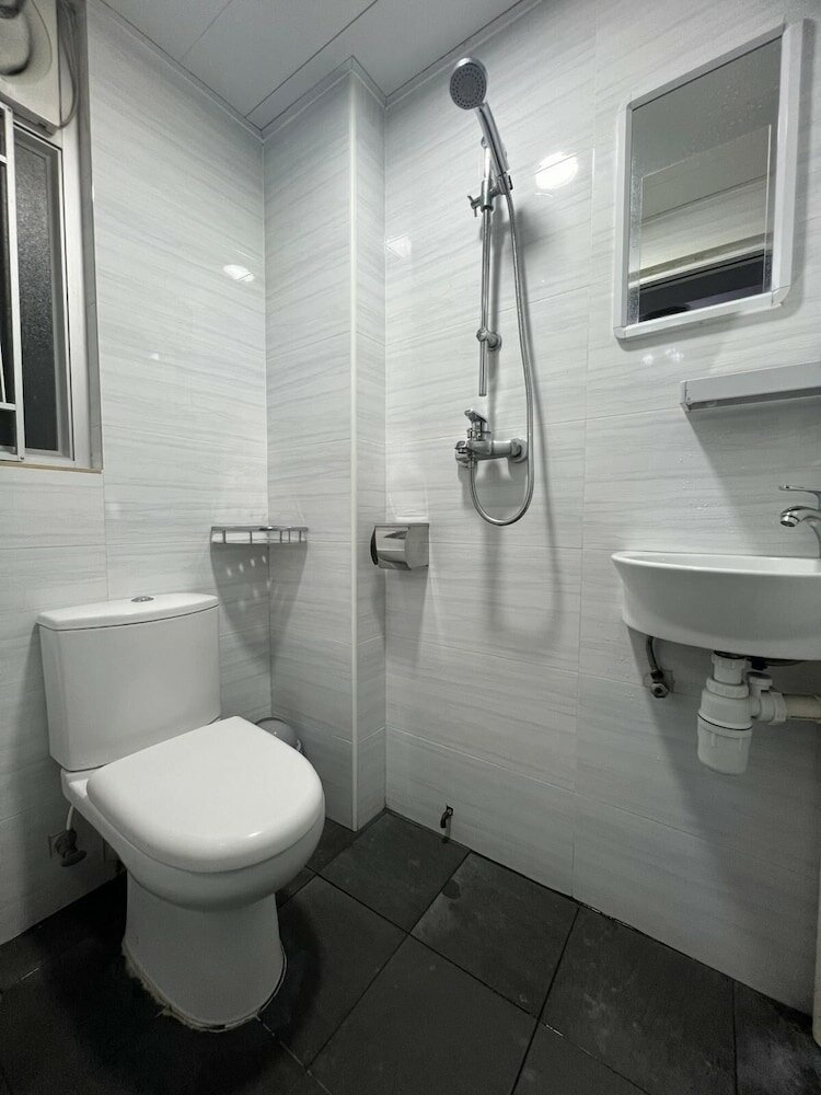 Фото Check Inn HK