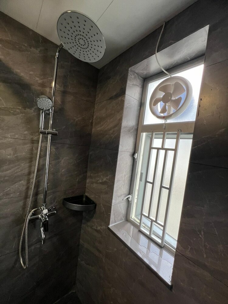 Фото Check Inn HK