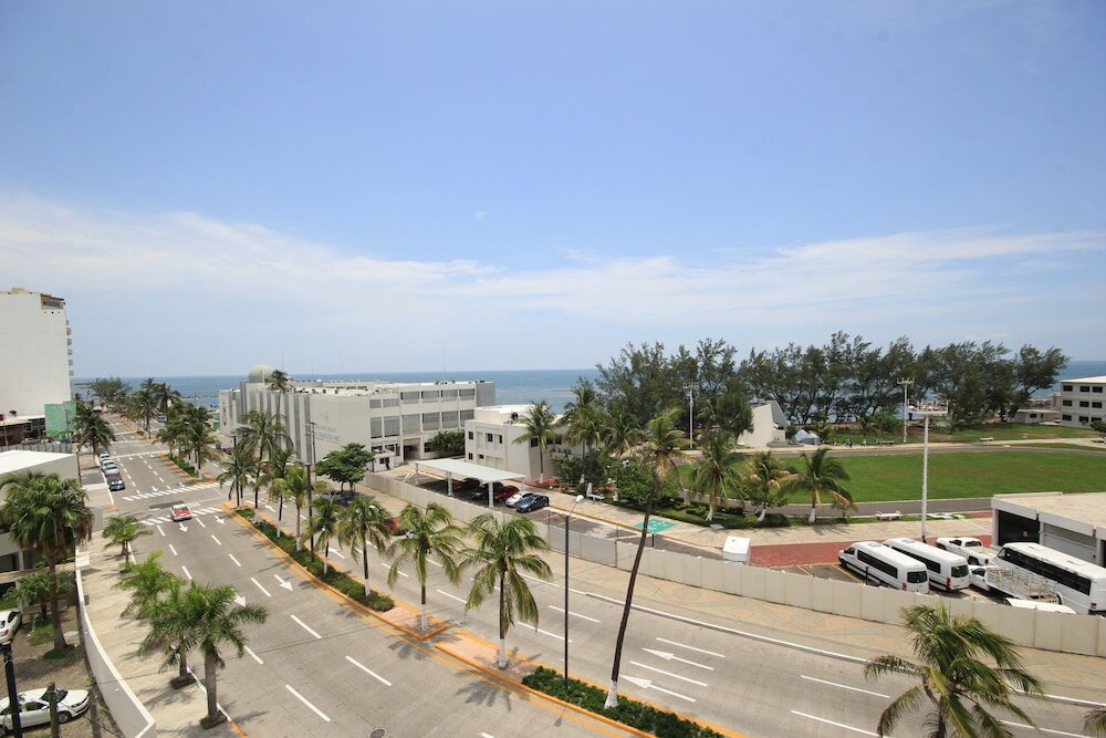 Фото Howard Johnson Hotel Veracruz