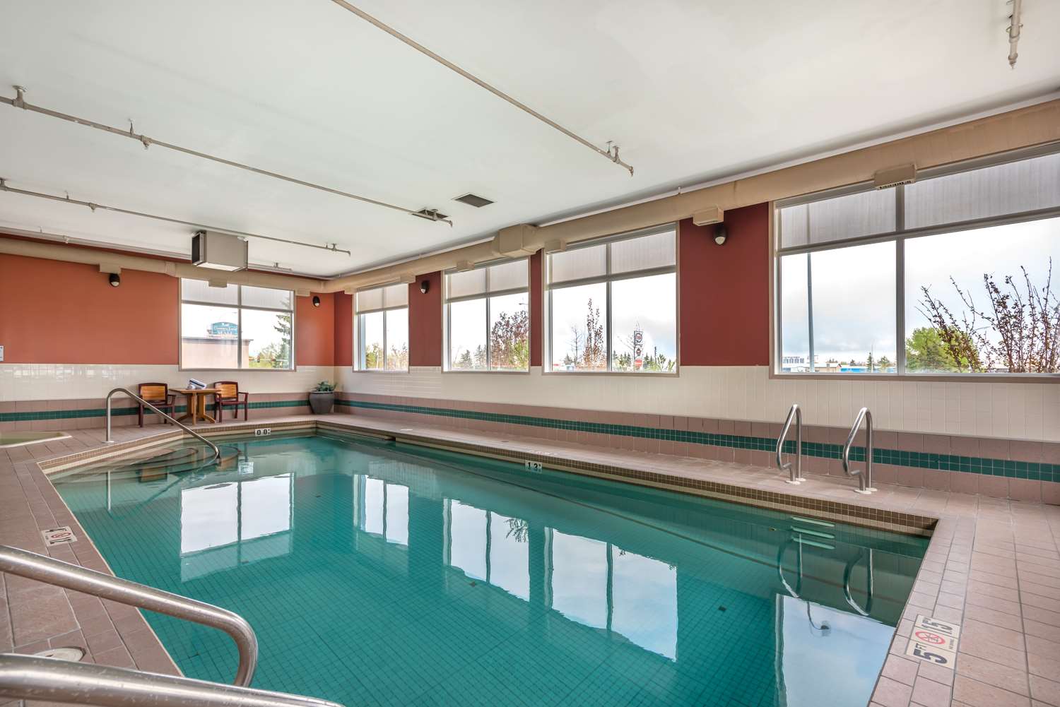 Фото Best Western Strathmore Inn