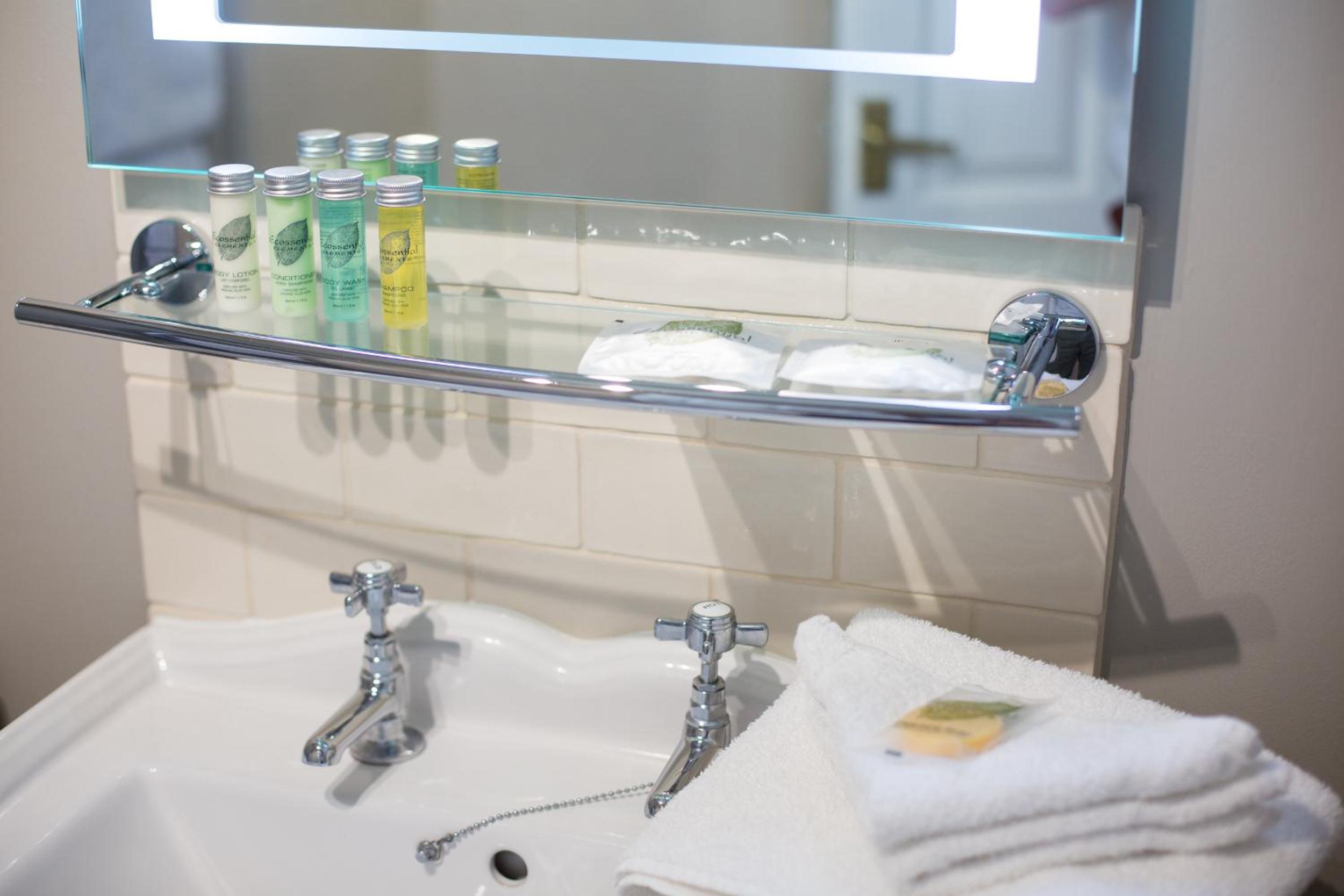 Фото The Angel at Burford