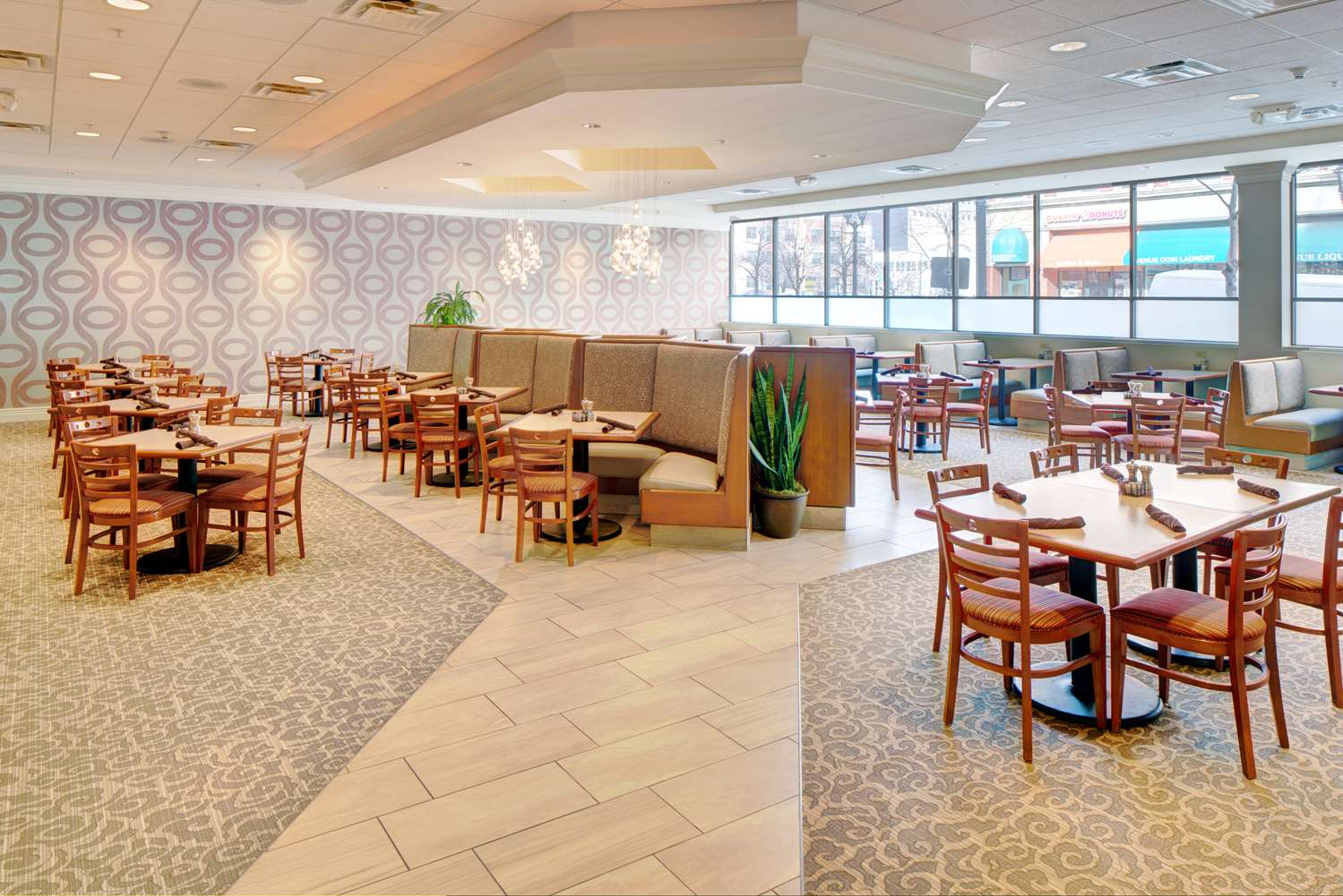 Фото DoubleTree by Hilton Milwaukee Downtown