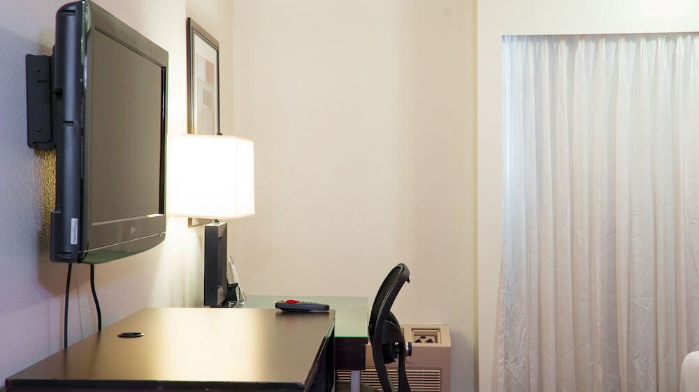 Фото Motel 6 Anaheim Hills