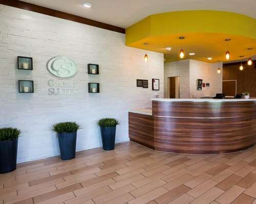 Гостиница Comfort Suites Bossier City - Shreveport East в Бошьер Сити