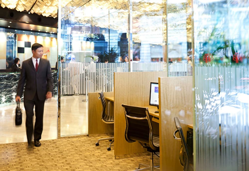 Фото The Kowloon Hotel