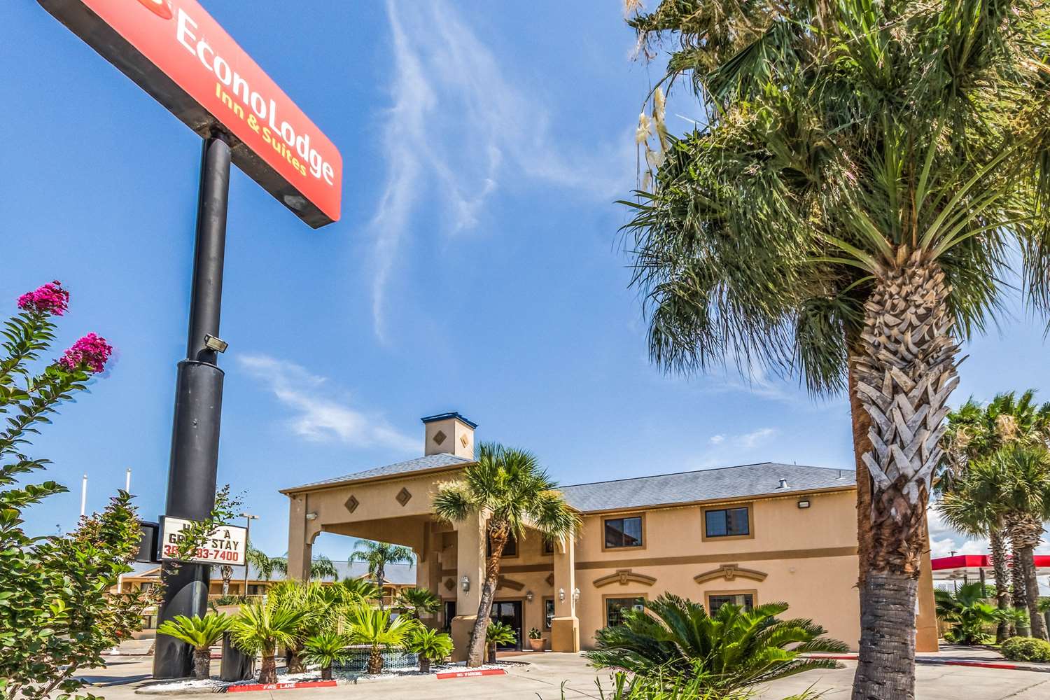 Фото Econo Lodge Inn & Suites Corpus Christi