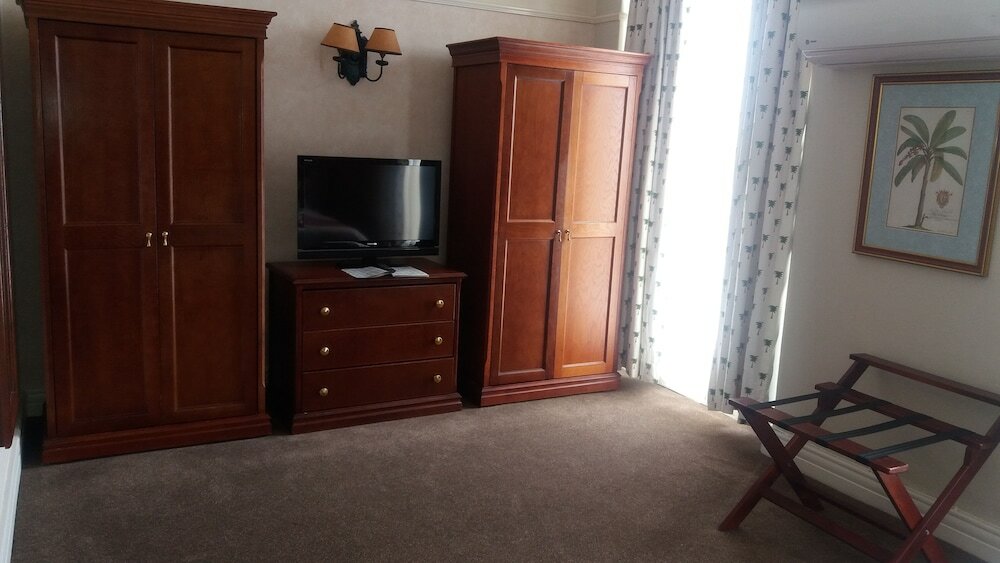 Фото The Balmoral Hotel