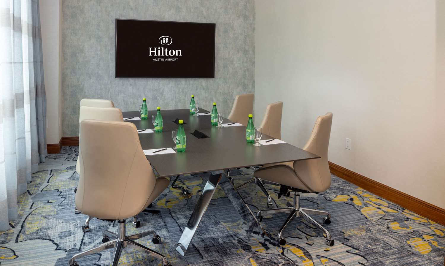 Фото Отель Hilton Austin Airport