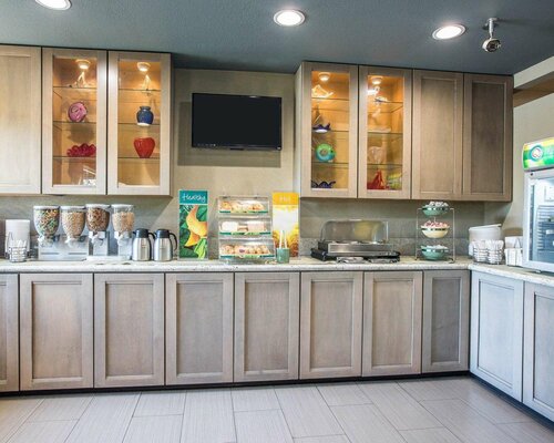 Гостиница Quality Inn Ontario Airport Convention Center в Онтарио