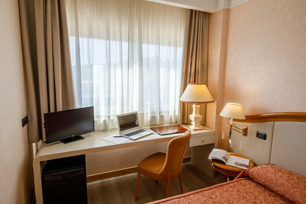 Фото Hotel Perugia Plaza