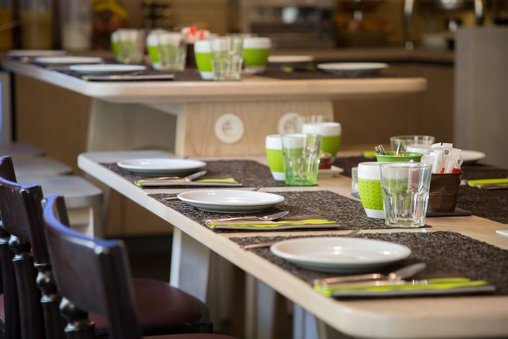 Фото Hotel Le Marcel Paris Gare de l'Ést