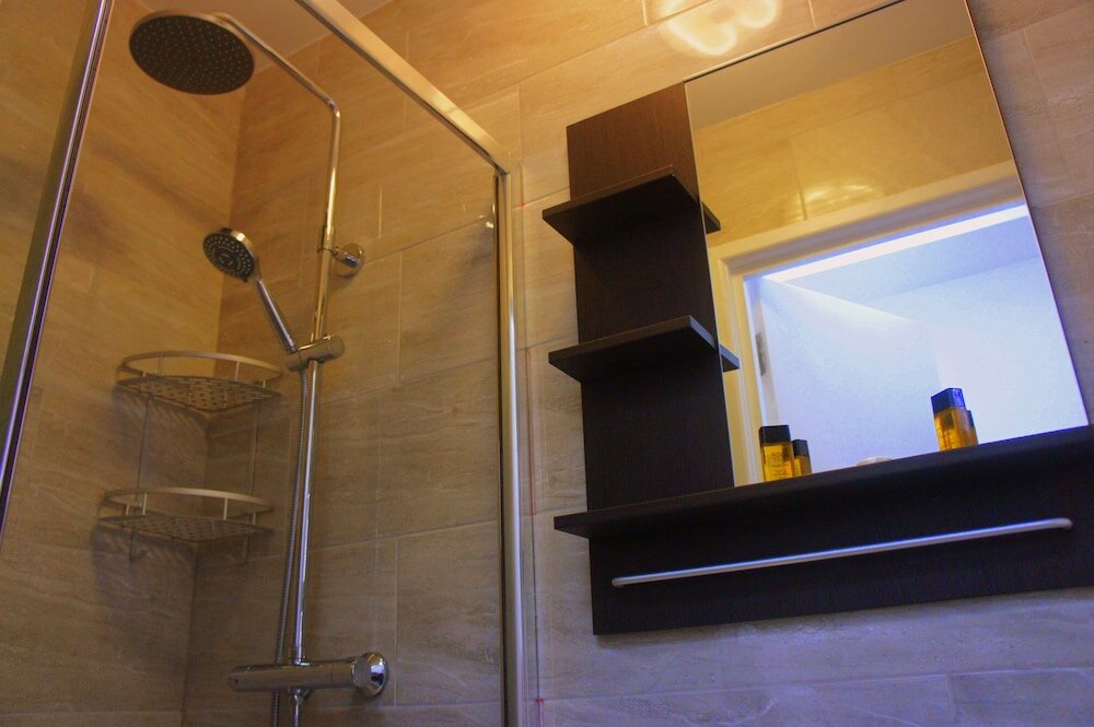 Фото Plaza London Hotel