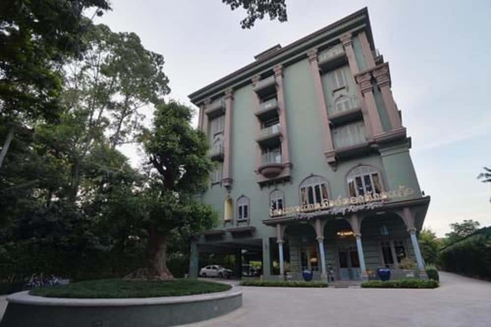 Фото At Pingnakorn Huaykaew Chiangmai