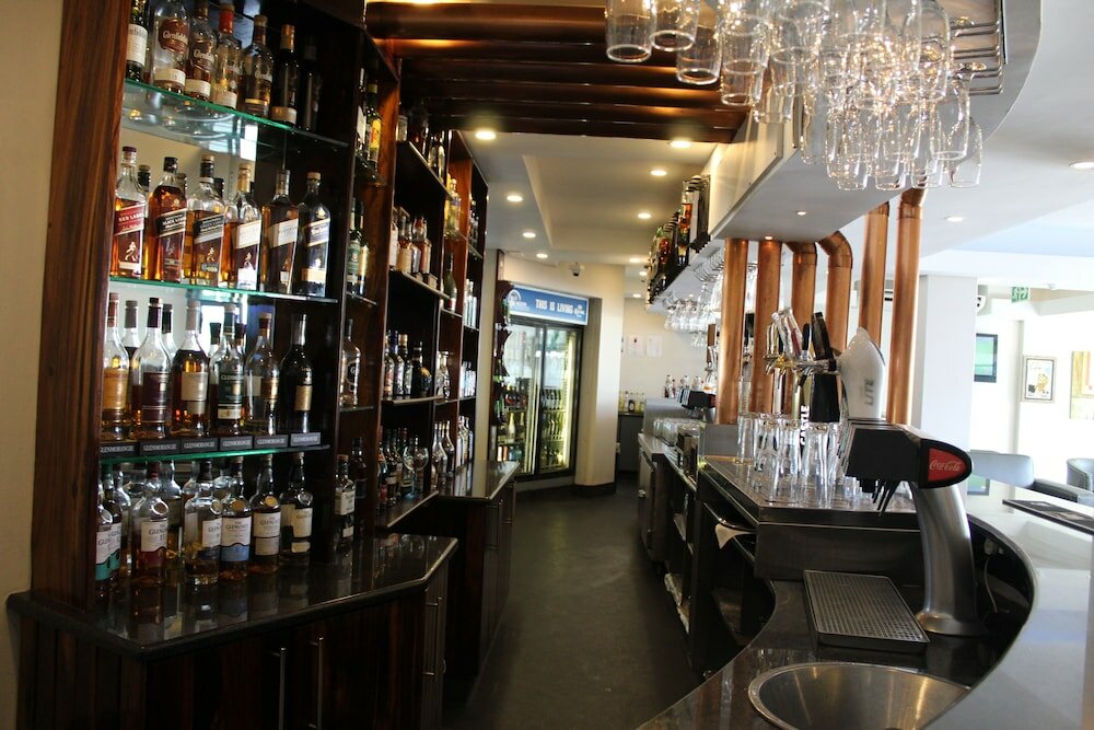 Фото Blue Lagoon Hotel and Conference Centre