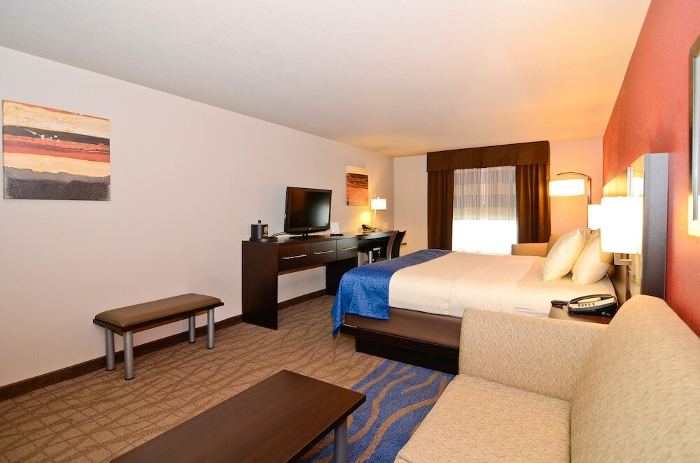 Фото Astoria Hotel and Event Center