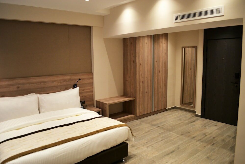 Фото Ambassador Hotel Amman, a Boutique Hotel