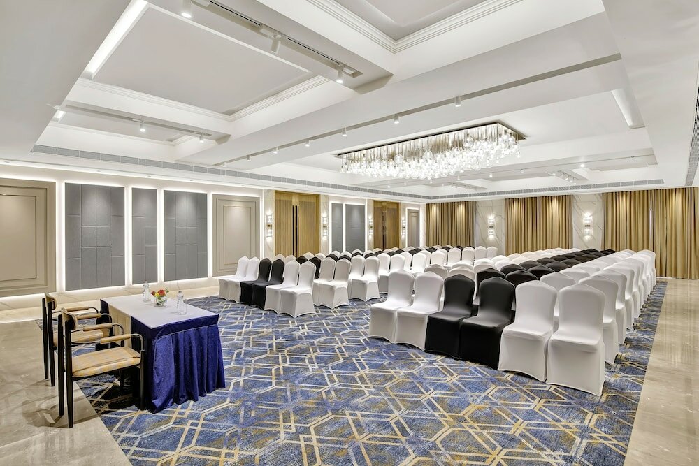 Фото Park Inn by Radisson Surat