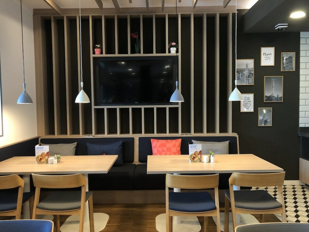 Фото Holiday Inn Express Munich - Olympiapark, an Ihg Hotel