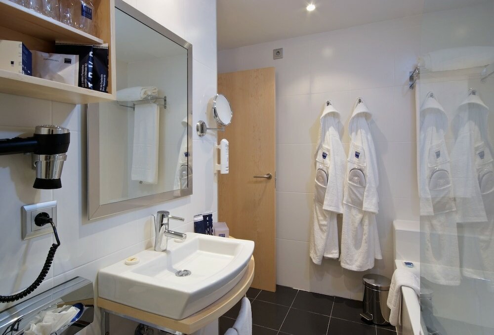 Фото Hotel Zentral Ave