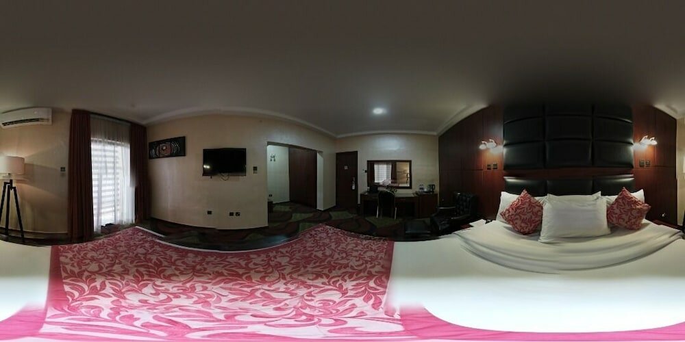 Фото Treasures Suites & Conferences