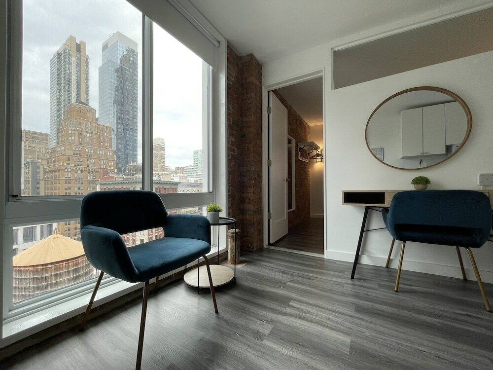 Фото Hotel and the City-Midtown