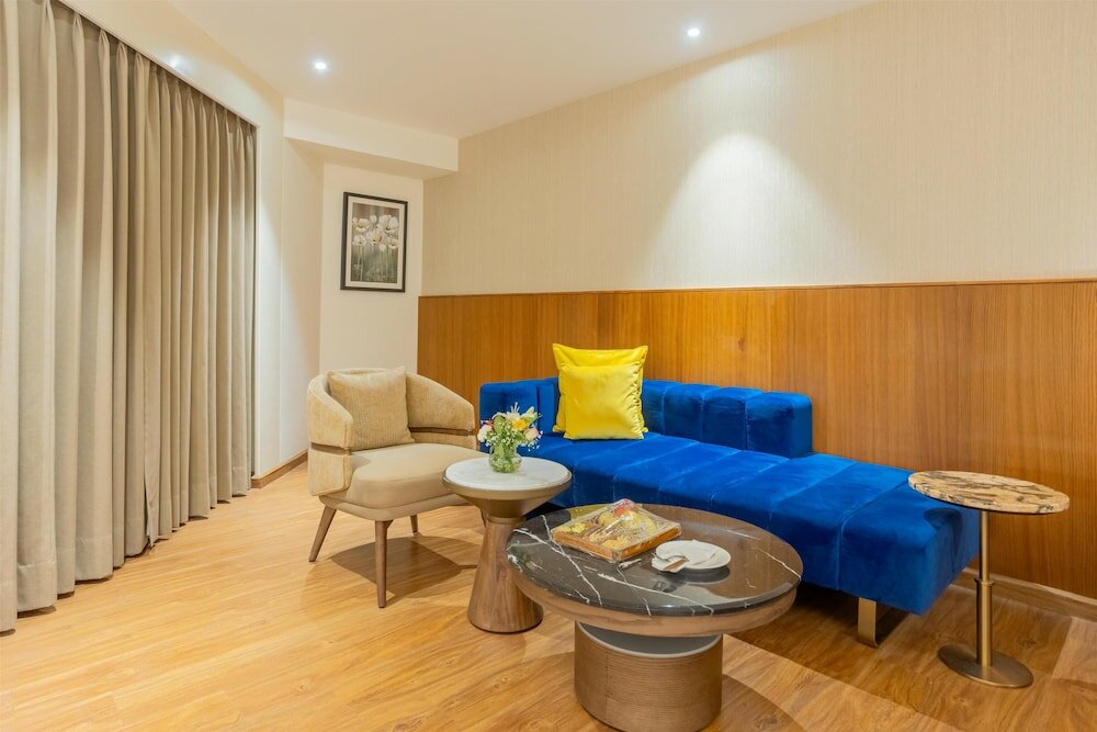 Фото Golden Tulip Jaipur