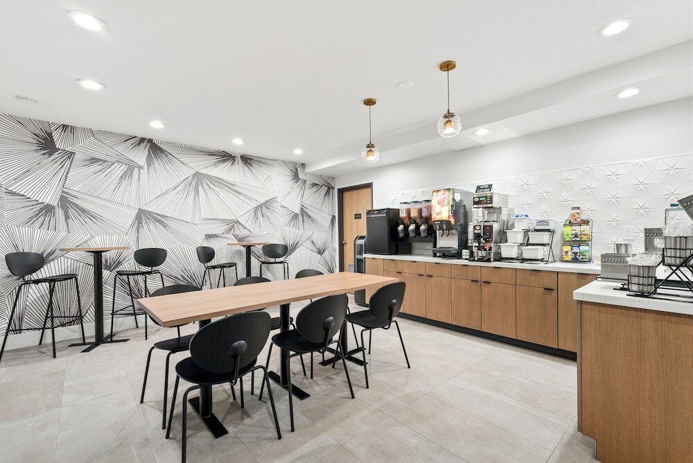 Фото Royal Palace Westwood