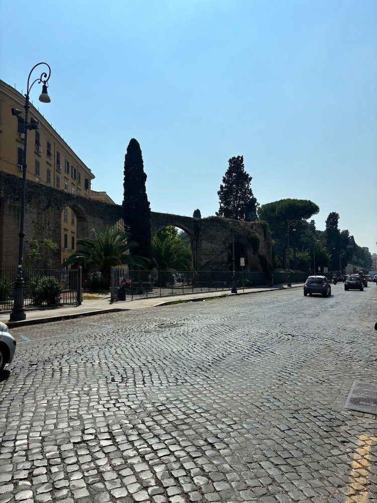 Фото Rome Experience Hostel