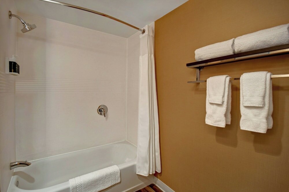 Фото TownePlace Suites by Marriott Las Vegas Airport South