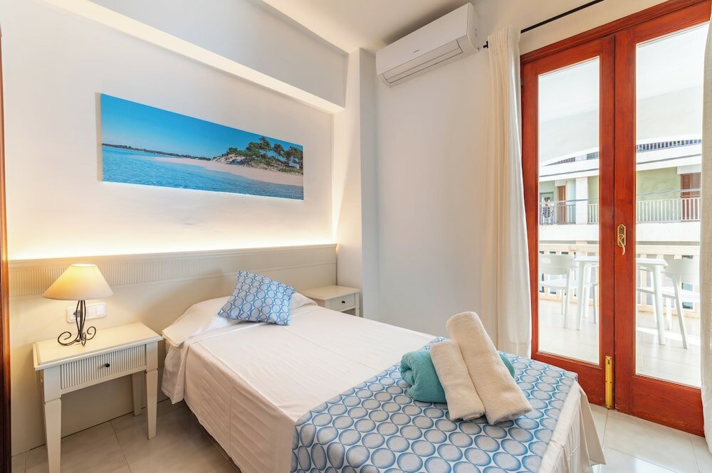 Фото Hotel Martorell