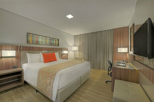 Внешний вид отеля Hotel Deville Prime Campo Grande в Кампу-Гранди, фото 4