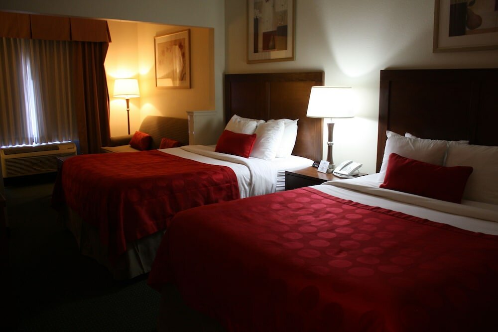 Фото Comfort Suites Denver International Airport