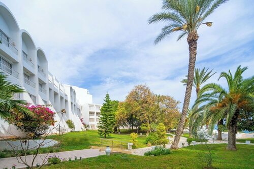 Гостиница Hotel Bel Azur Thalasso & Bungalows в Тунисе