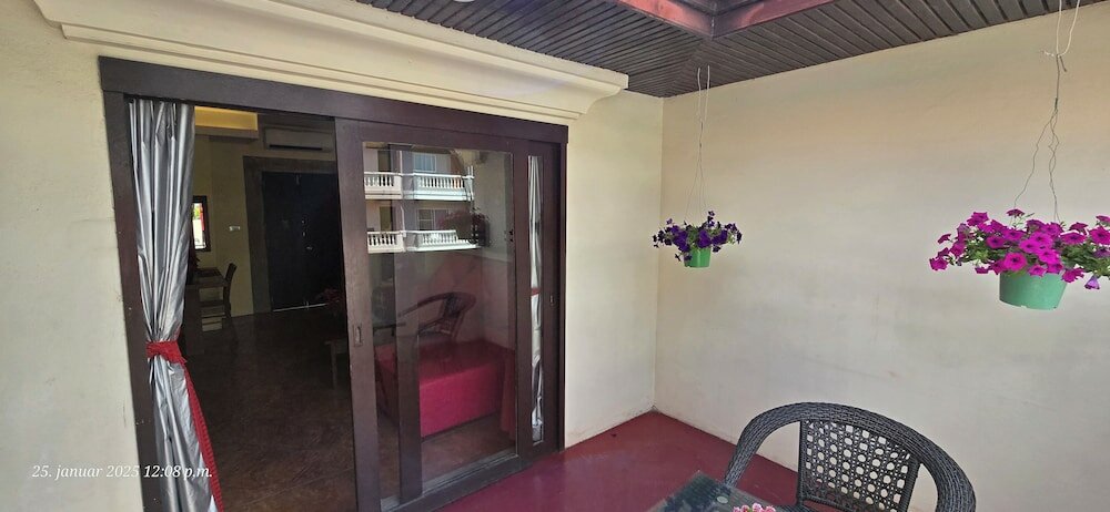 Фото Nirvana Boutique Suites 