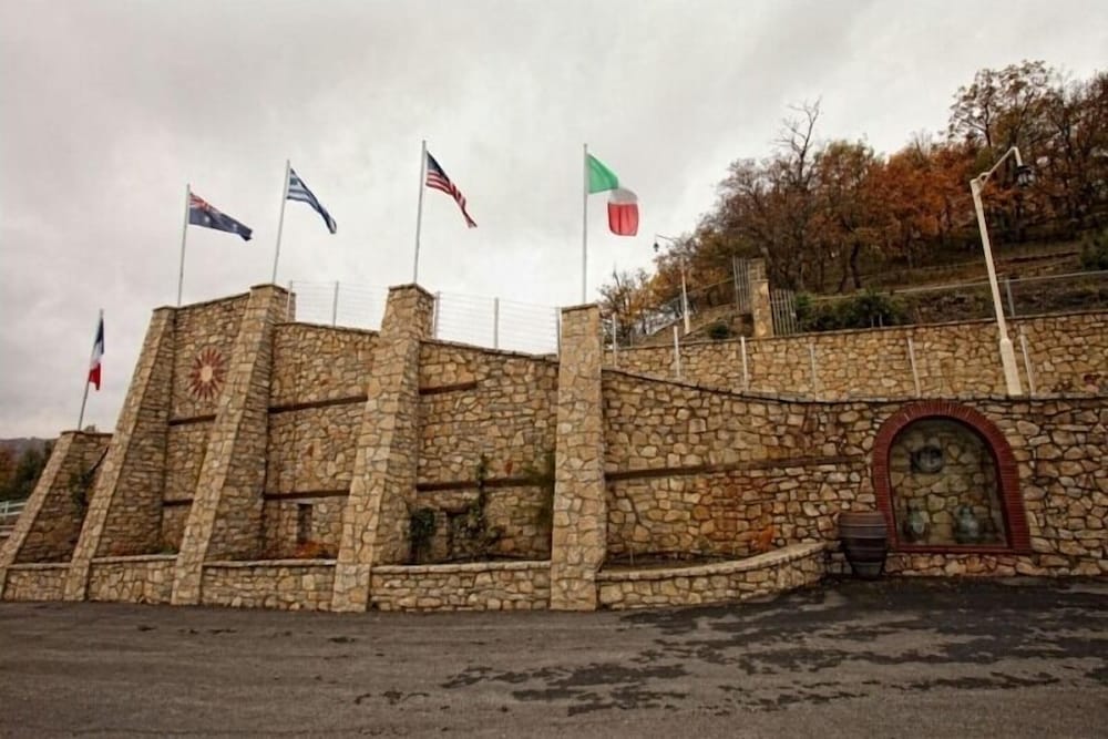 Фото Afkos Grammos Luxury Boutique Hotel