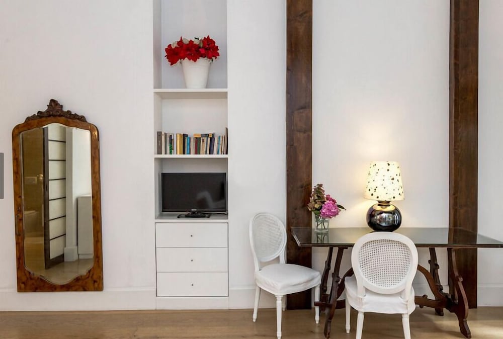 Фото Antica Locanda dei Mercanti Hotel