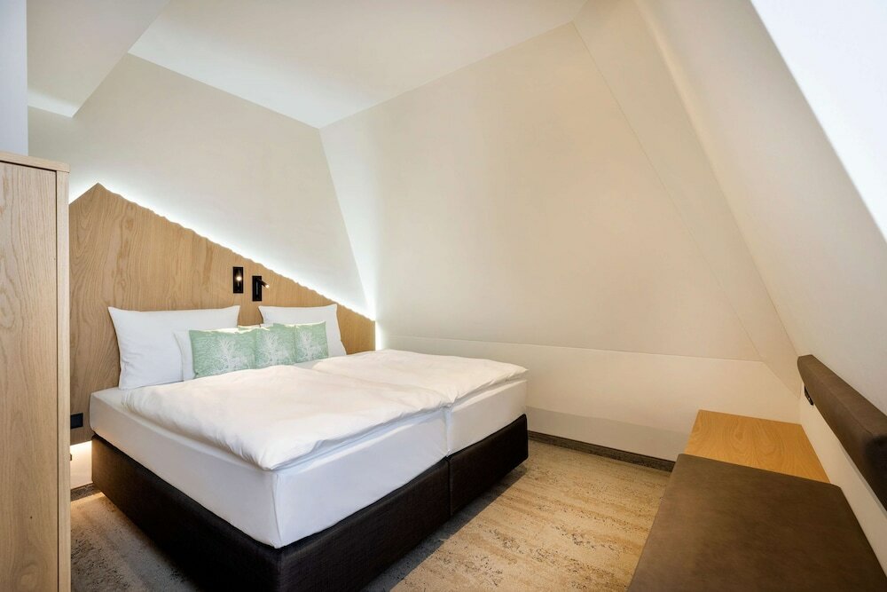 Фото Arcotel HafenCity Dresden