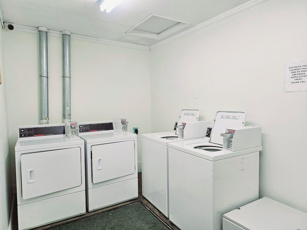 Фото Canadian Motor Inn