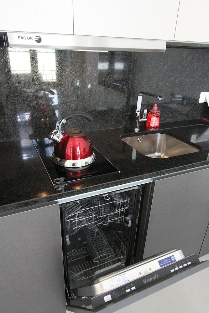 Фото Golden Tulip Cannes Hotel De Paris