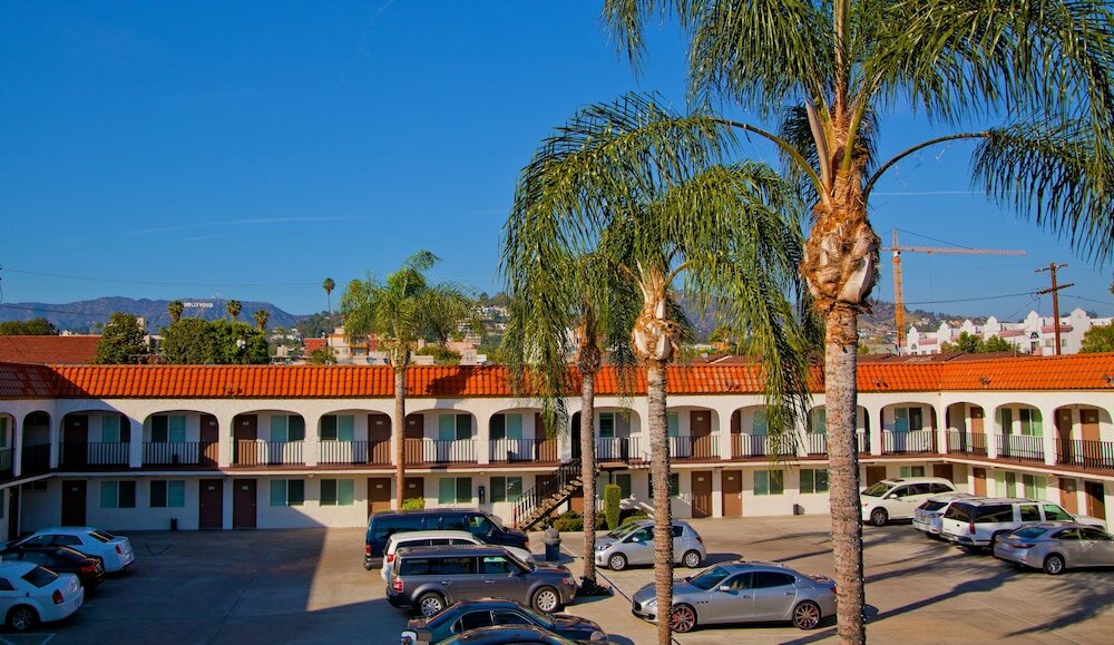 Фото Dunes Inn Sunset