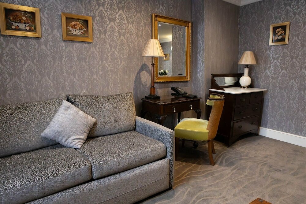 Фото The Leonard Hotel