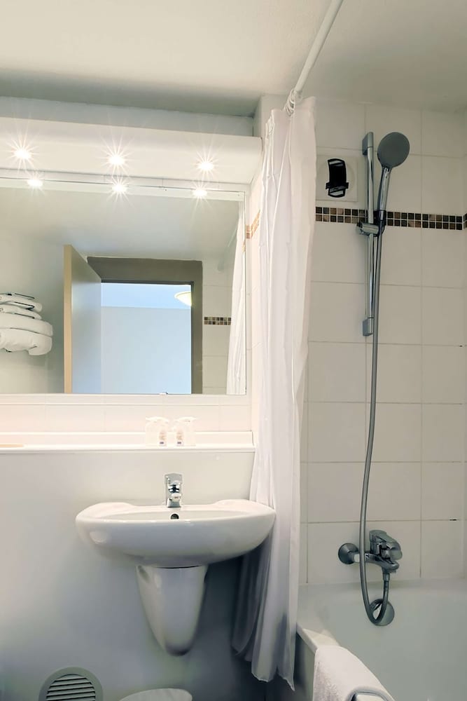 Фото Best Western Bourgoin Jallieu