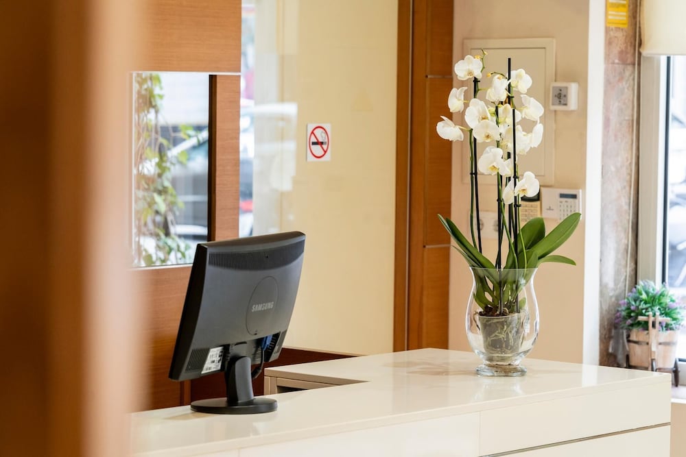 Фото Hotel Amic Colon