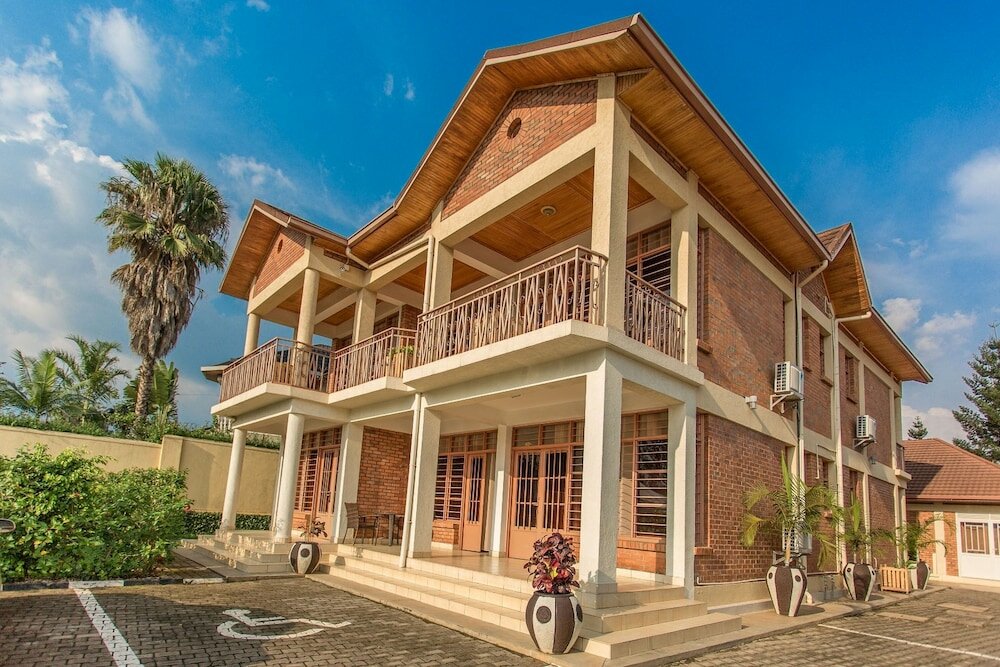 Фото отеля 1