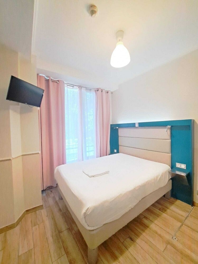 Фото Hôtel District République