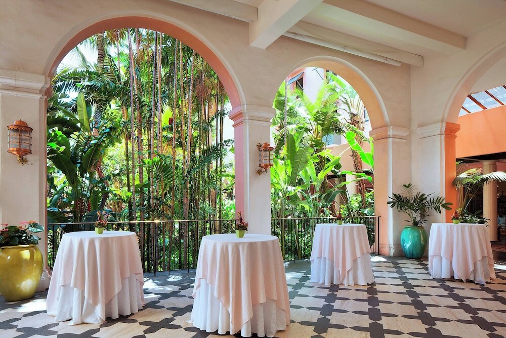 Фото The Royal Hawaiian, a Luxury Collection Resort, Waikiki