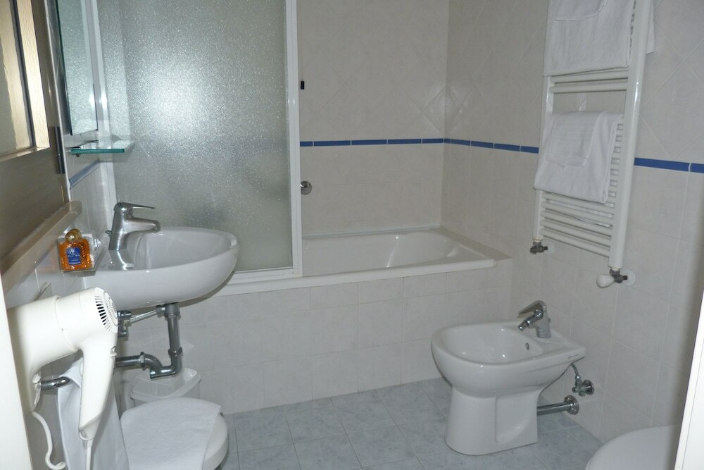 Фото 39392348404